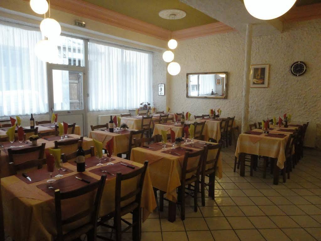 Hotel-Restaurant Le Saint Christophe Lourdes Eksteriør billede