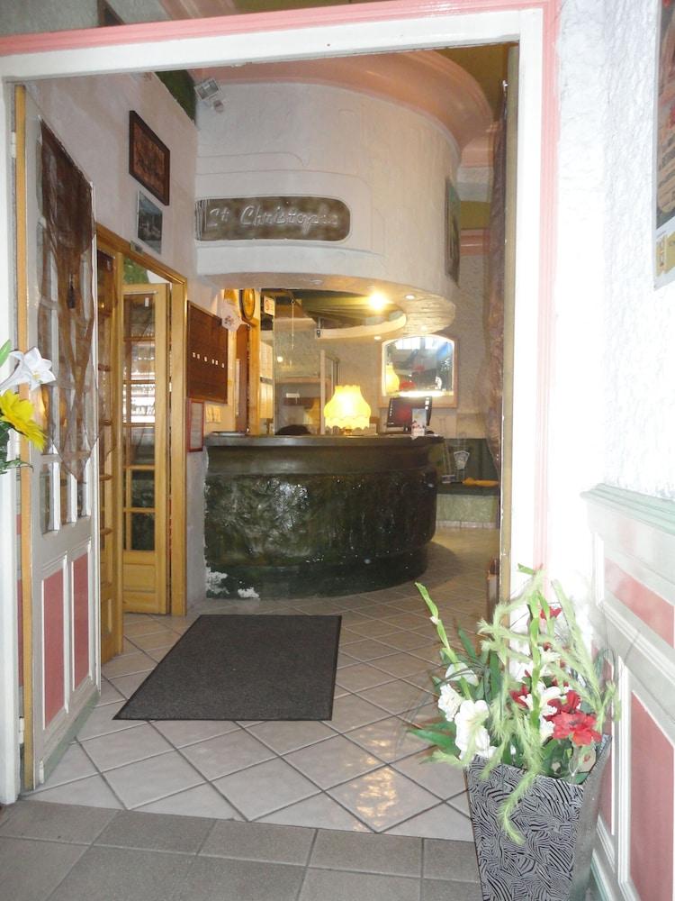 Hotel-Restaurant Le Saint Christophe Lourdes Eksteriør billede